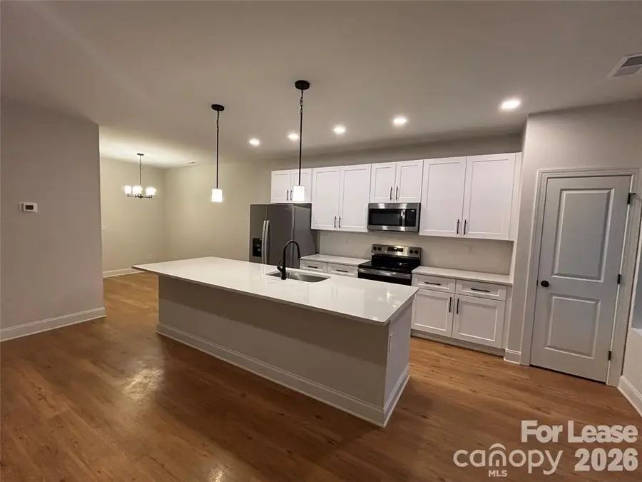 4811 Victoria Avenue, Charlotte, NC 28269 - #2