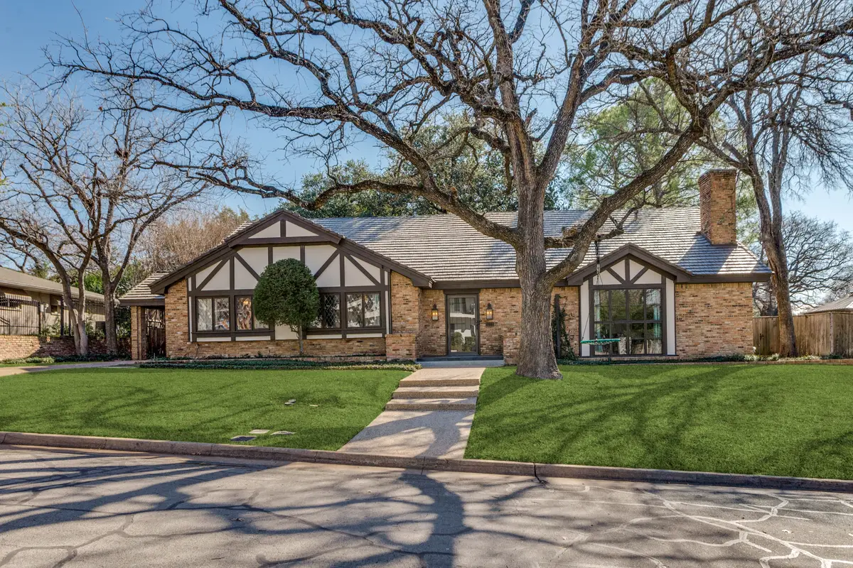 1213 Greenbriar Lane, Arlington, TX 76013 - #1