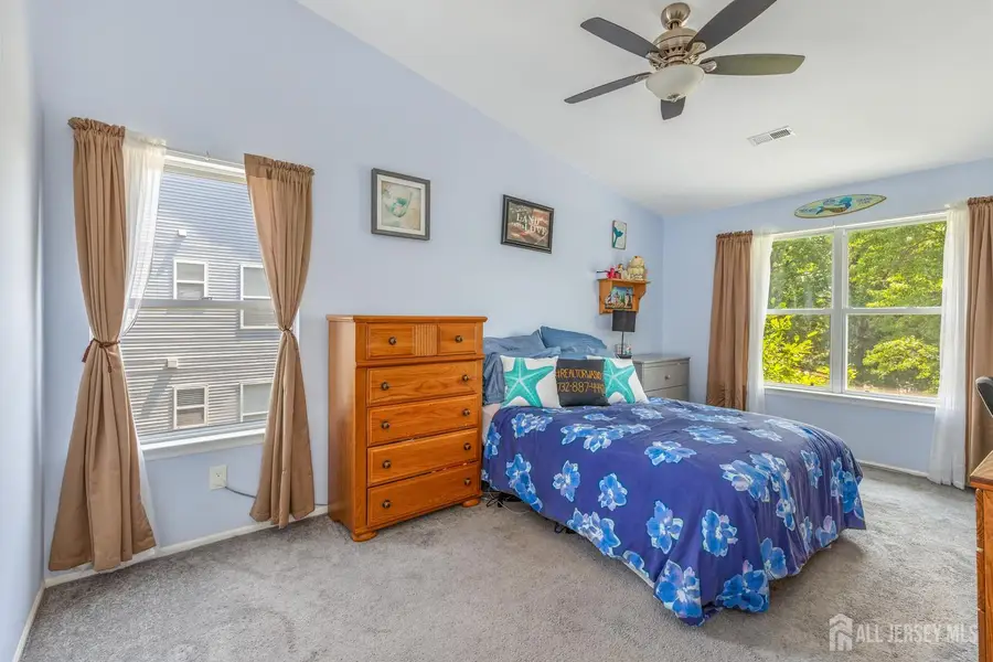 6924 Hyde Park Drive #306, San Diego, CA 92119 - Image #2