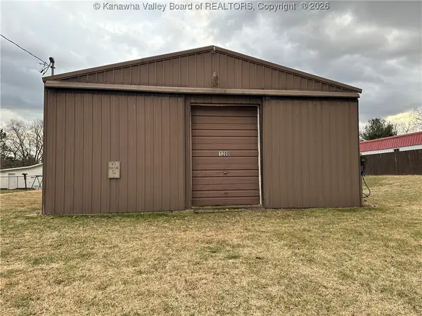 1200 31st, Vienna, WV 26105