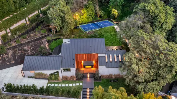 10560 Dolcedo Way, Los Angeles, CA 90077