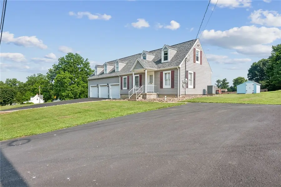 1676 E Laurel Circle, Mount Pleasant, PA 15666 - #2