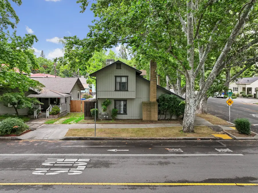 2331 F Street, Sacramento, CA 95816 - #3