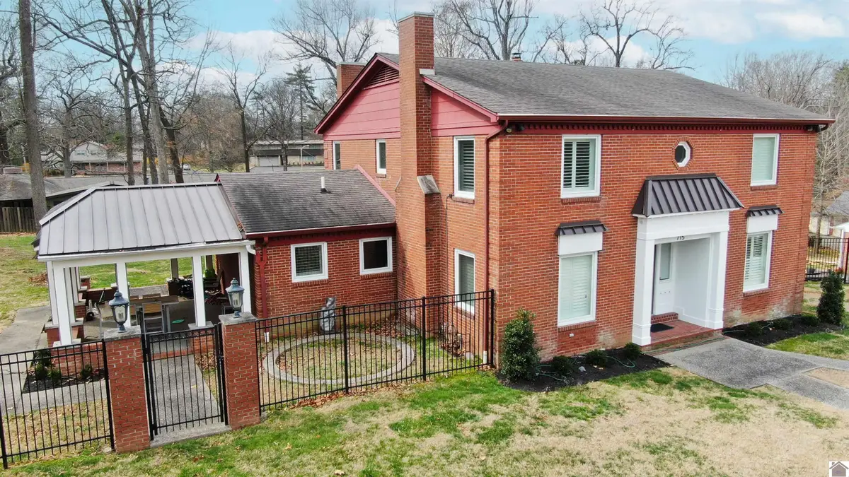 715 Woodland Drive, Paducah, KY 42001 - #1