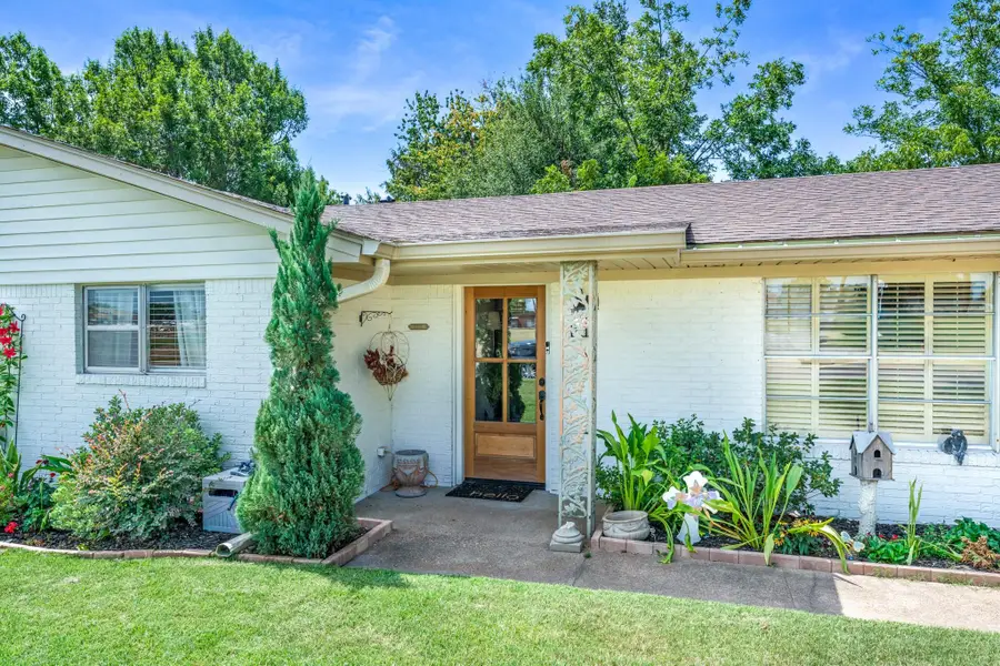 708 Lee Street, Sulphur Springs, TX 75482 - #2