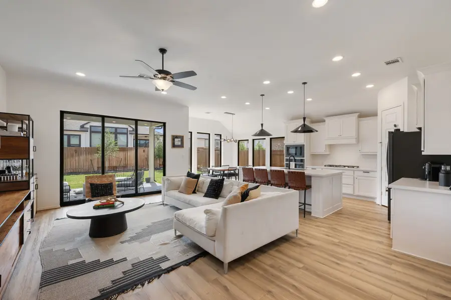 6825 Empresa Dr, Austin, TX 78738 - #3