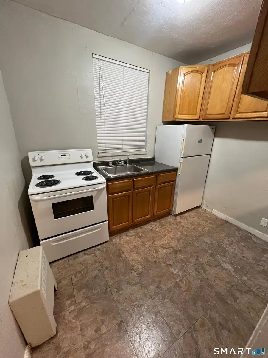 276 Collins Street #109, Hartford, CT 06105 - #2