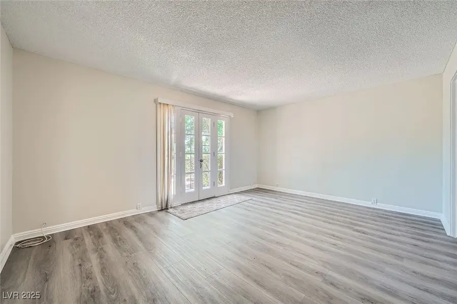 1100 Tam O Shanter, Las Vegas, NV 89109 - Image #3