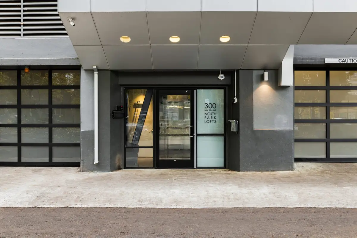 300 NW 8th Ave #601, Portland, OR 97209 - Image #1