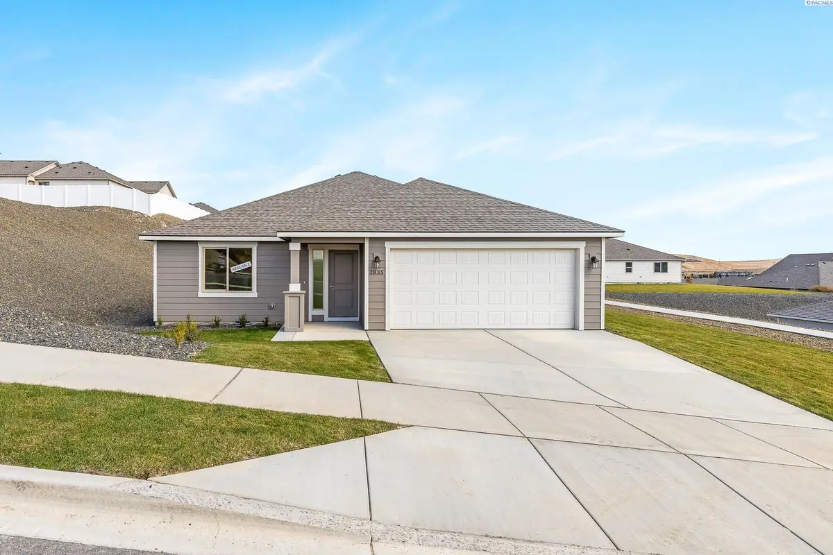 2835 S Penn St, Kennewick, WA 99338 - #1