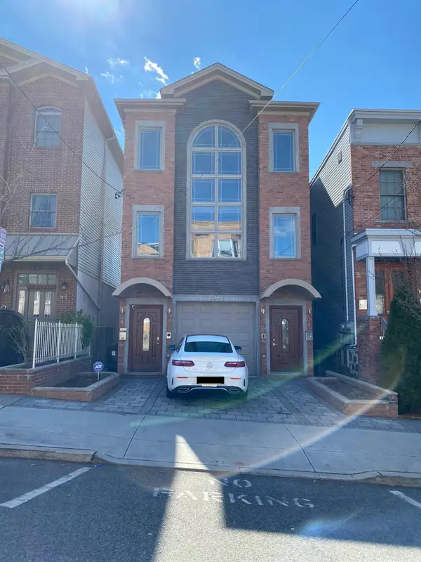 99 LEONARD ST #1, JC, Heights, NJ 07307