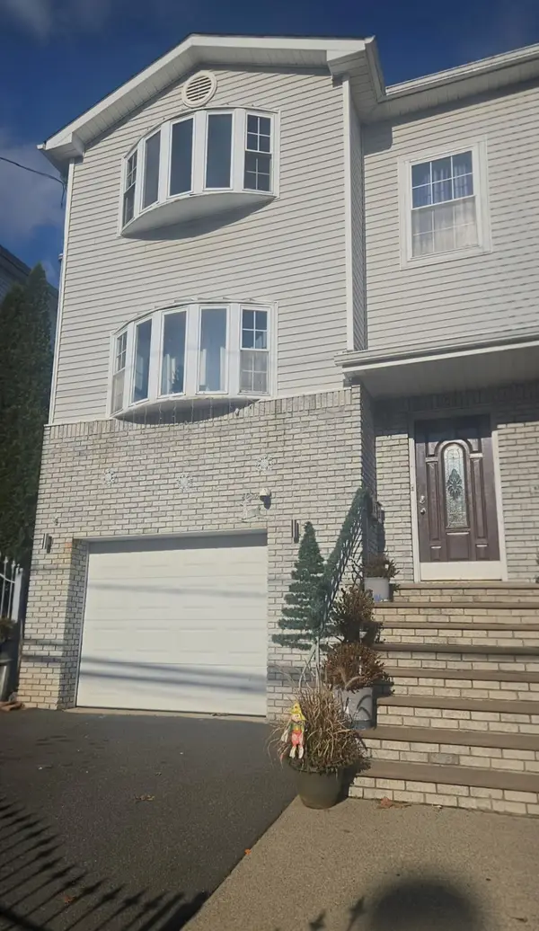 201 Abington Ave #2, Newark, NJ 07107