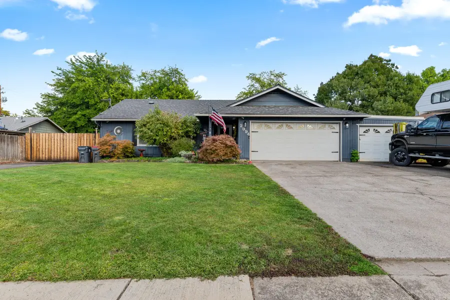 2994 Hawaiian Avenue, Medford, OR 97504 - #3