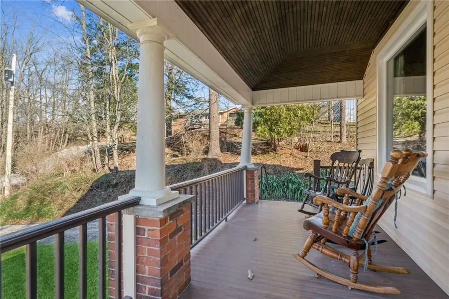 416 Pine Run, Fombell, PA 16123 - #3