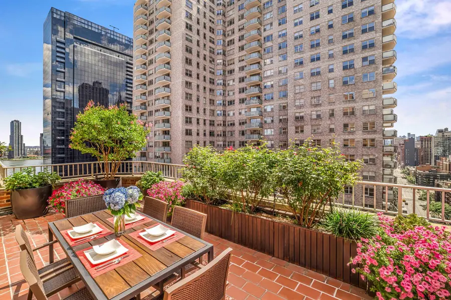 305 E 40th Street #19F, Manhattan, NY 10016 - #2