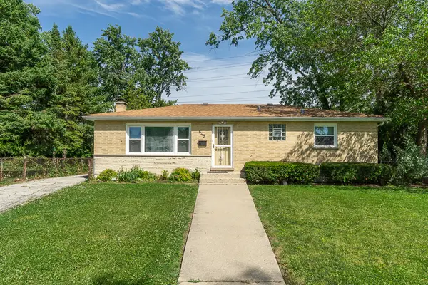 649 S Wisconsin Avenue, Addison, IL 60101
