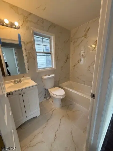 169 Hamilton Ave, Paterson, NJ 07501-1527 - #3