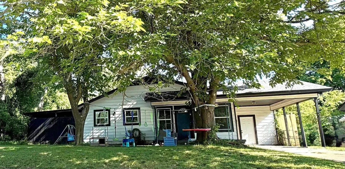 2028 E Jones Street, Sherman, TX 75090 - #1