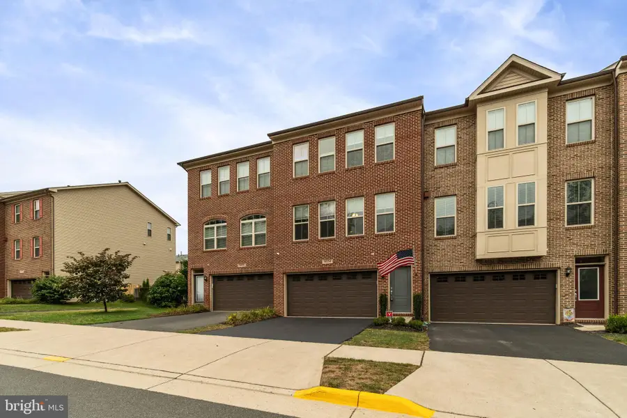 6654 Bartrams Forest Ln, Haymarket, VA 20169 - #2