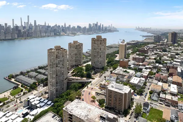 7000 Kennedy Boulevard 25F, Guttenberg, NJ 07093