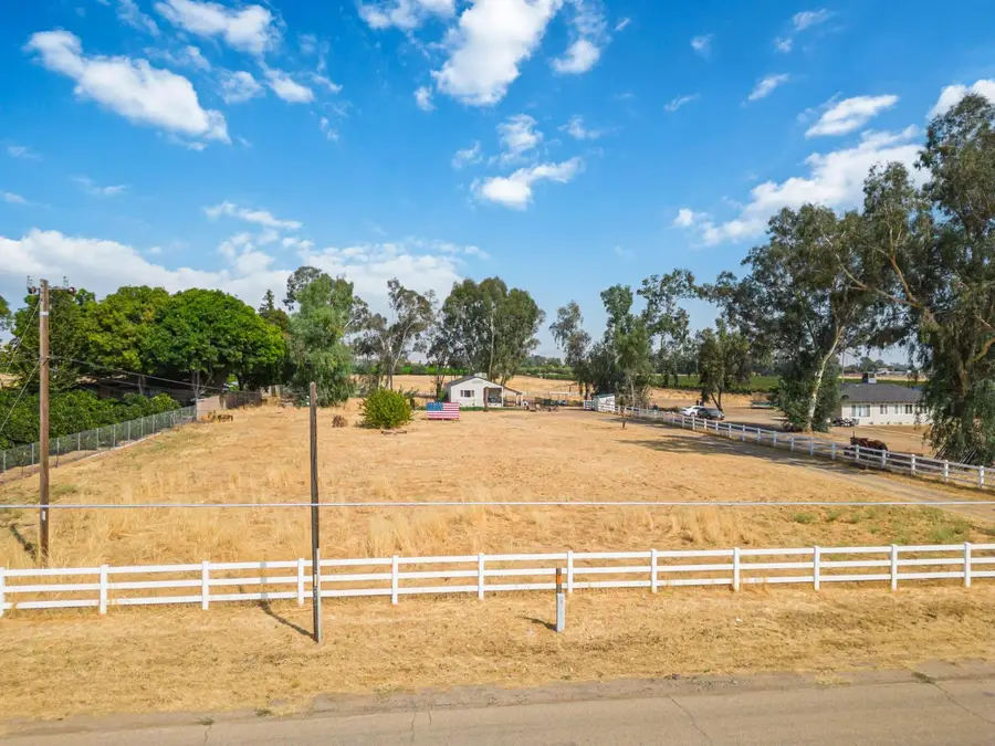 3520 N Bethel Avenue, Sanger, CA 93657 - Image #2
