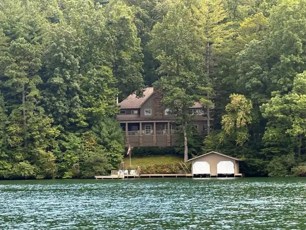 466 Murray Cove Road, Tiger, GA 30576