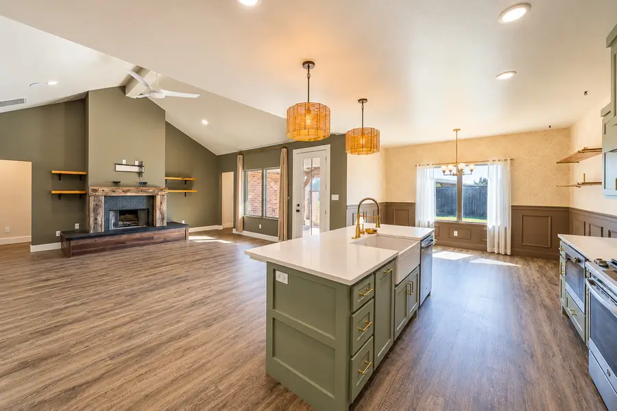808 N Fulton Avenue, Lubbock, TX 79416 - #2