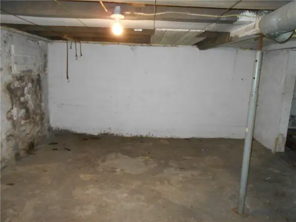 146 Back St, Quemahoning Twp, PA 15936