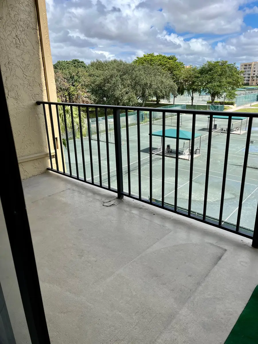 2786 Tennis Club Drive 404, West Palm Beach, FL 33417 - #2