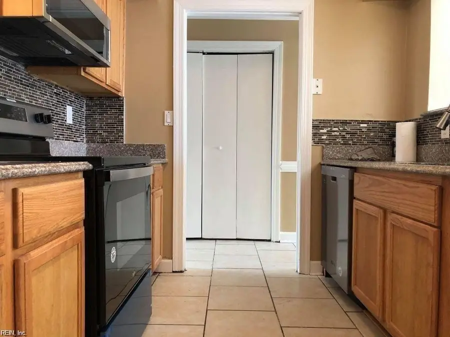 5490 Davis Way, Virginia Beach, VA 23462 - #3