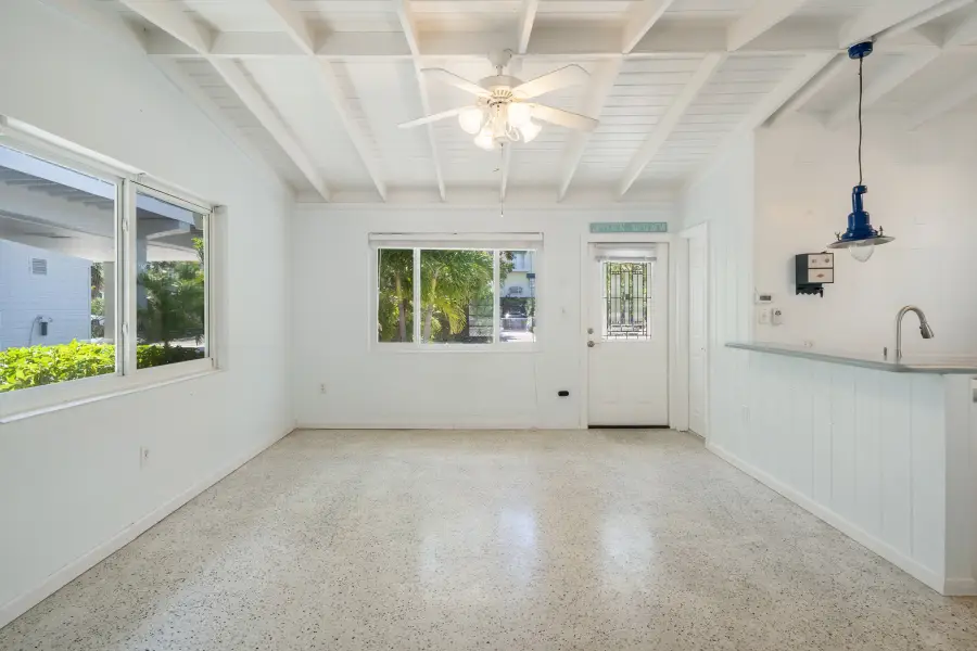 319 Woods Avenue, Plantation Key, FL 33070 - #3