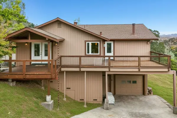 6 Blackwood Court, Napa, CA 94558