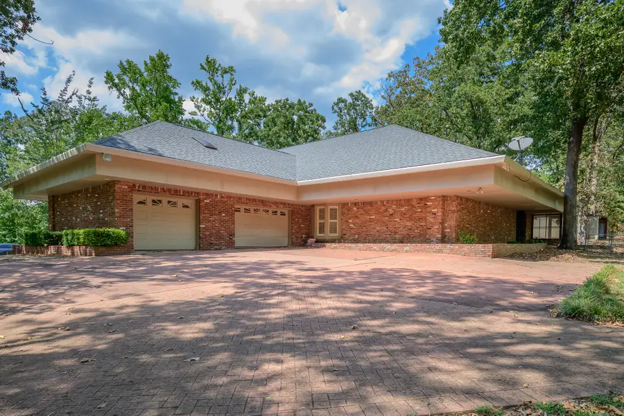 2205 Church Avenue, Mena, AR 71953 - #3