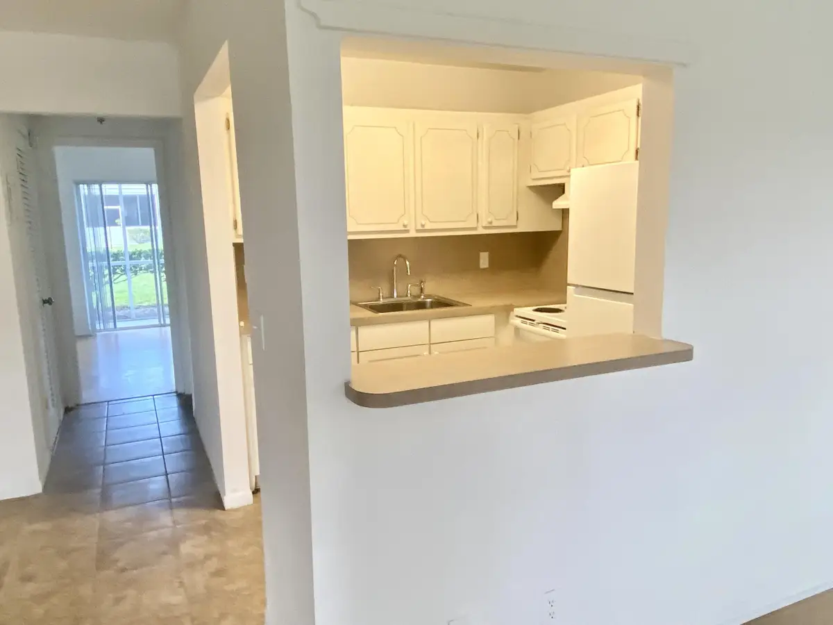 10 Waltham A #A, West Palm Beach, FL 33417 - #1