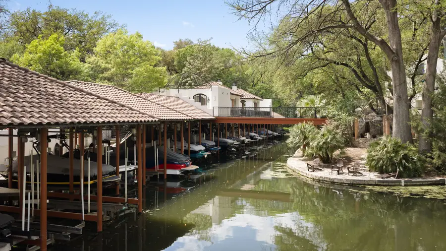 1937 Rue De St Tropez #10, Austin, TX 78746 - #2