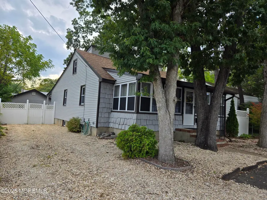 40 Red Wing Avenue, Brick, NJ 08723 - Image #2