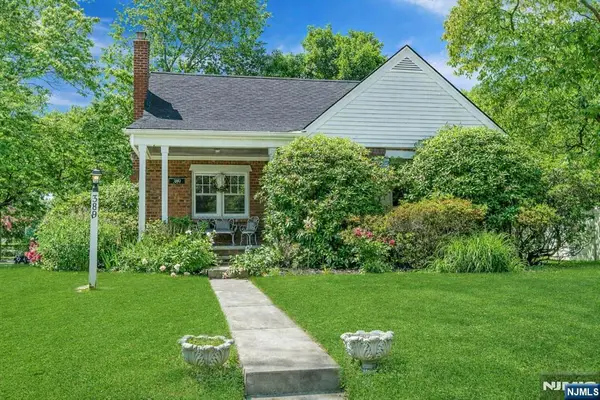 389 Bergen Boulevard, Oradell, NJ 07649