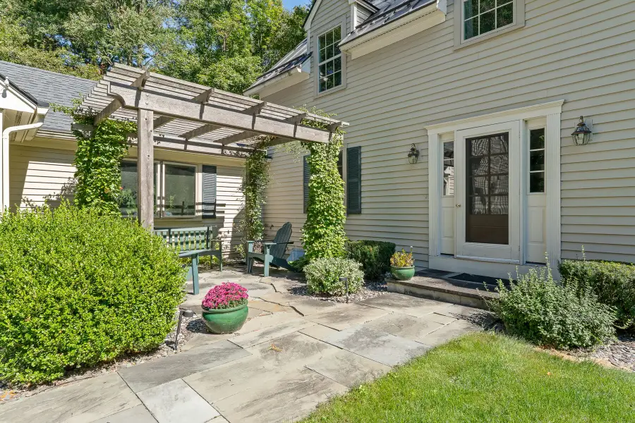 160 Heritage Lane, Shelburne, VT 05482-7599 - #2
