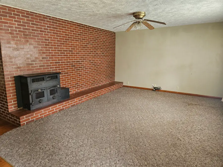443 W County Street, Monett, MO 65708 - #2
