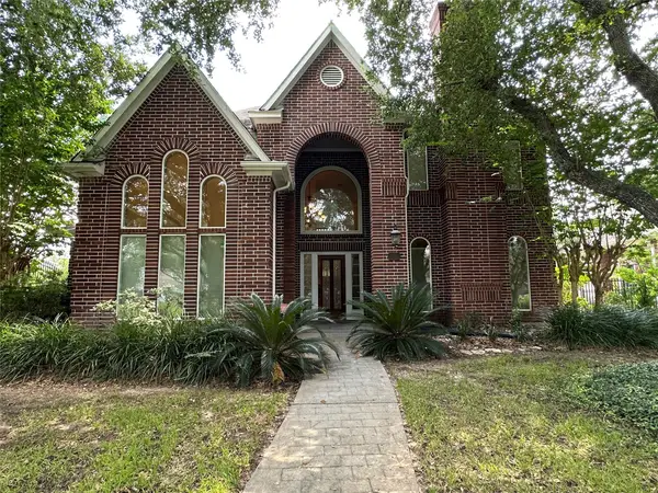 3206 Oakland Drive, Sugar Land, TX 77479