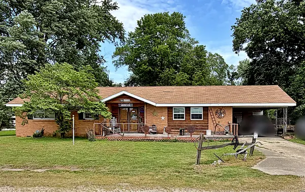 5862 E Freelandville Road, Oaktown, IN 47561