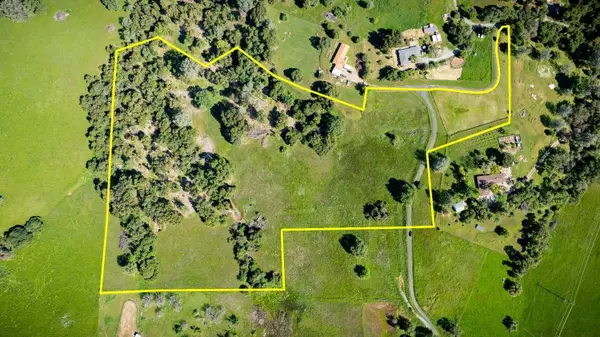 237 Sunshine Lane, Mokelumne Hill, CA 95245