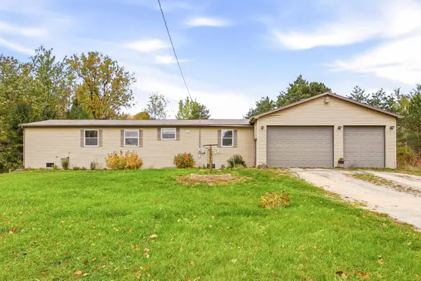 6415 E Farrand, Millington, MI 48746