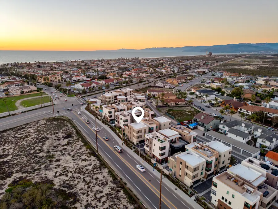 1095 Canal Street, Oxnard, CA 93035 - #2