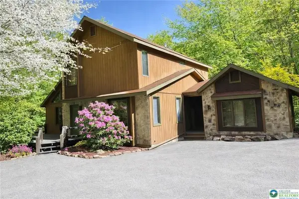 143 Moseywood Road, Lake Harmony, PA 18624