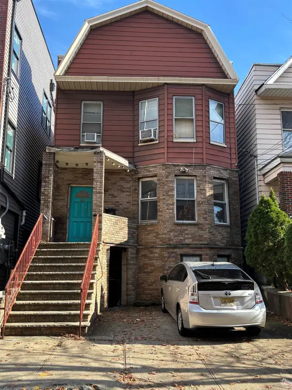 204 SHERMAN AVE, JC, Heights, NJ 07307