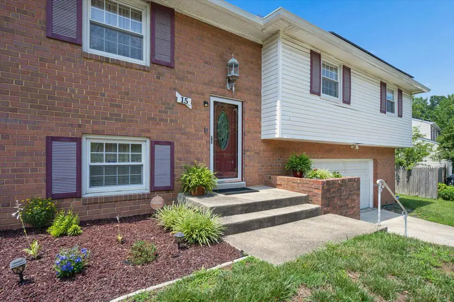 15 Herrington Dr, Upper Marlboro, MD 20774 - #2