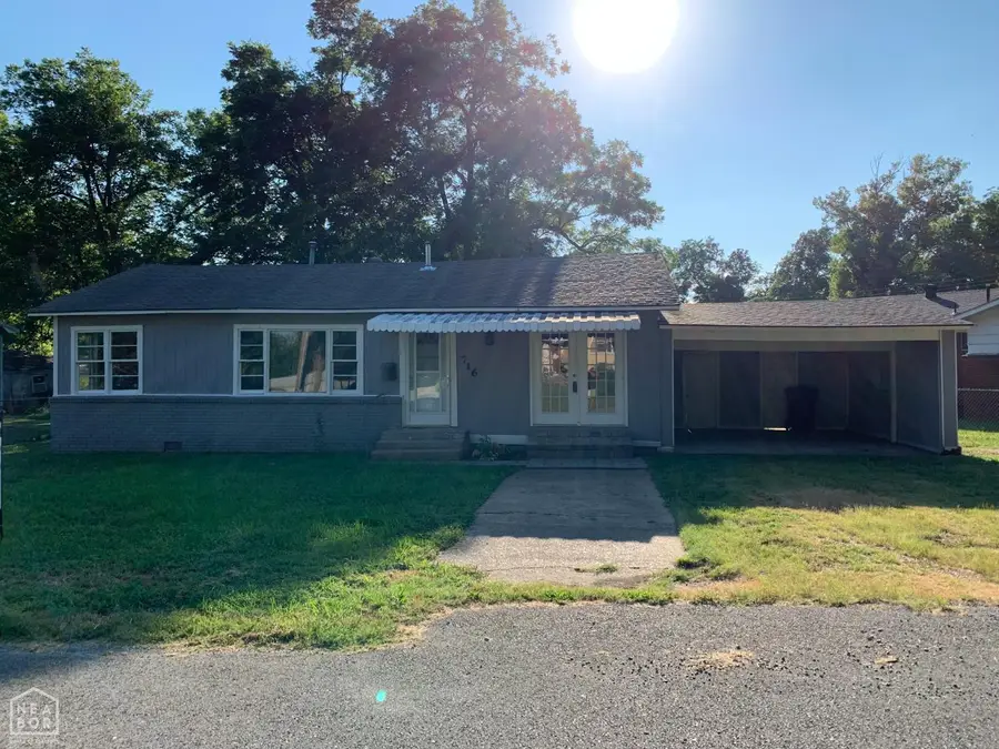 716 Florida Street, Walnut Ridge, AR 72476 - #2