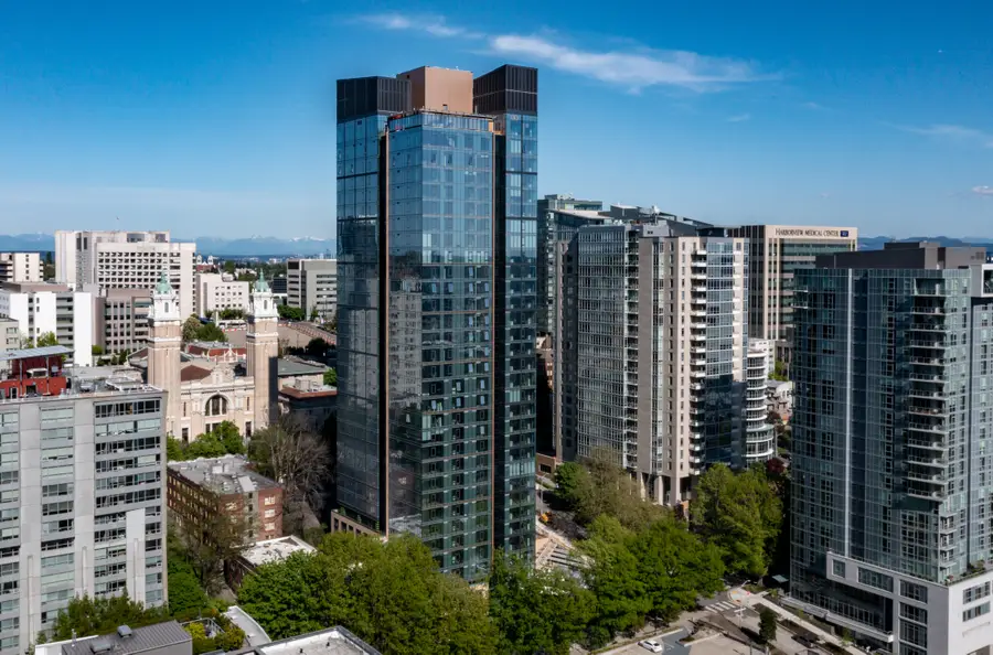 800 Columbia Street #2005, Seattle, WA 98104 - Image #2