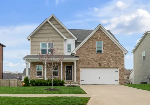 125 Dove Run Circle, Georgetown, KY 40324